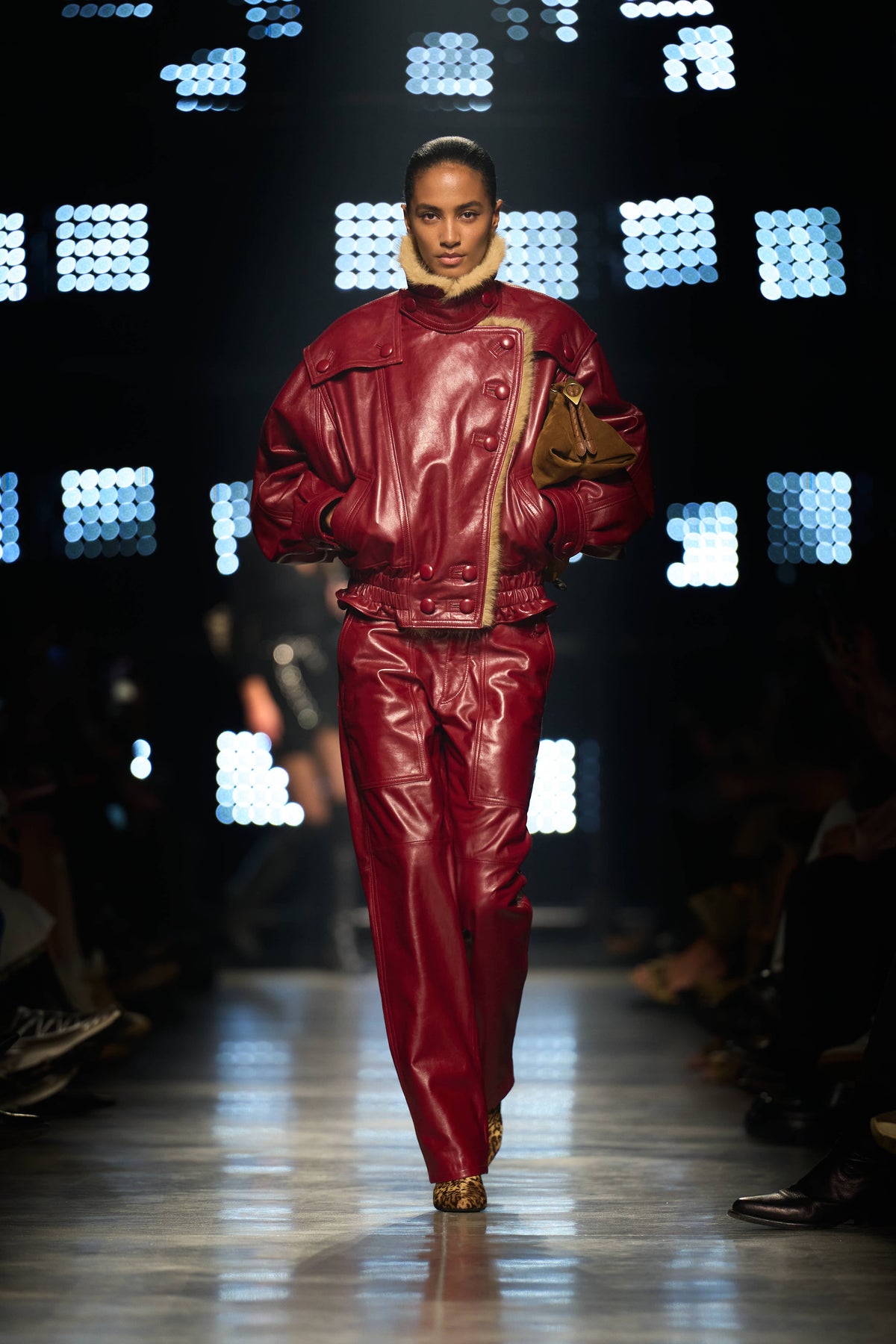 Look 21 W26
