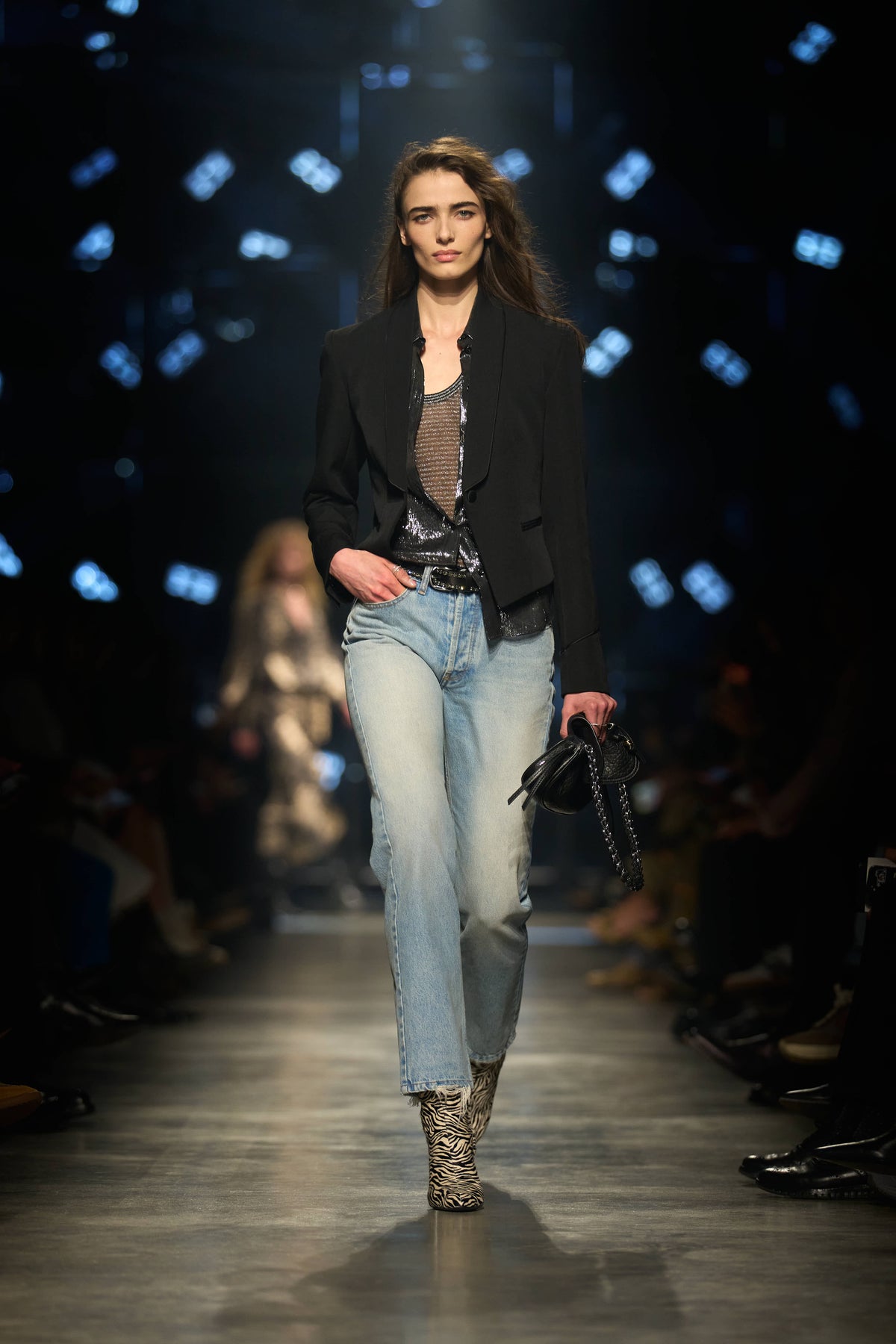 Look 31 W26
