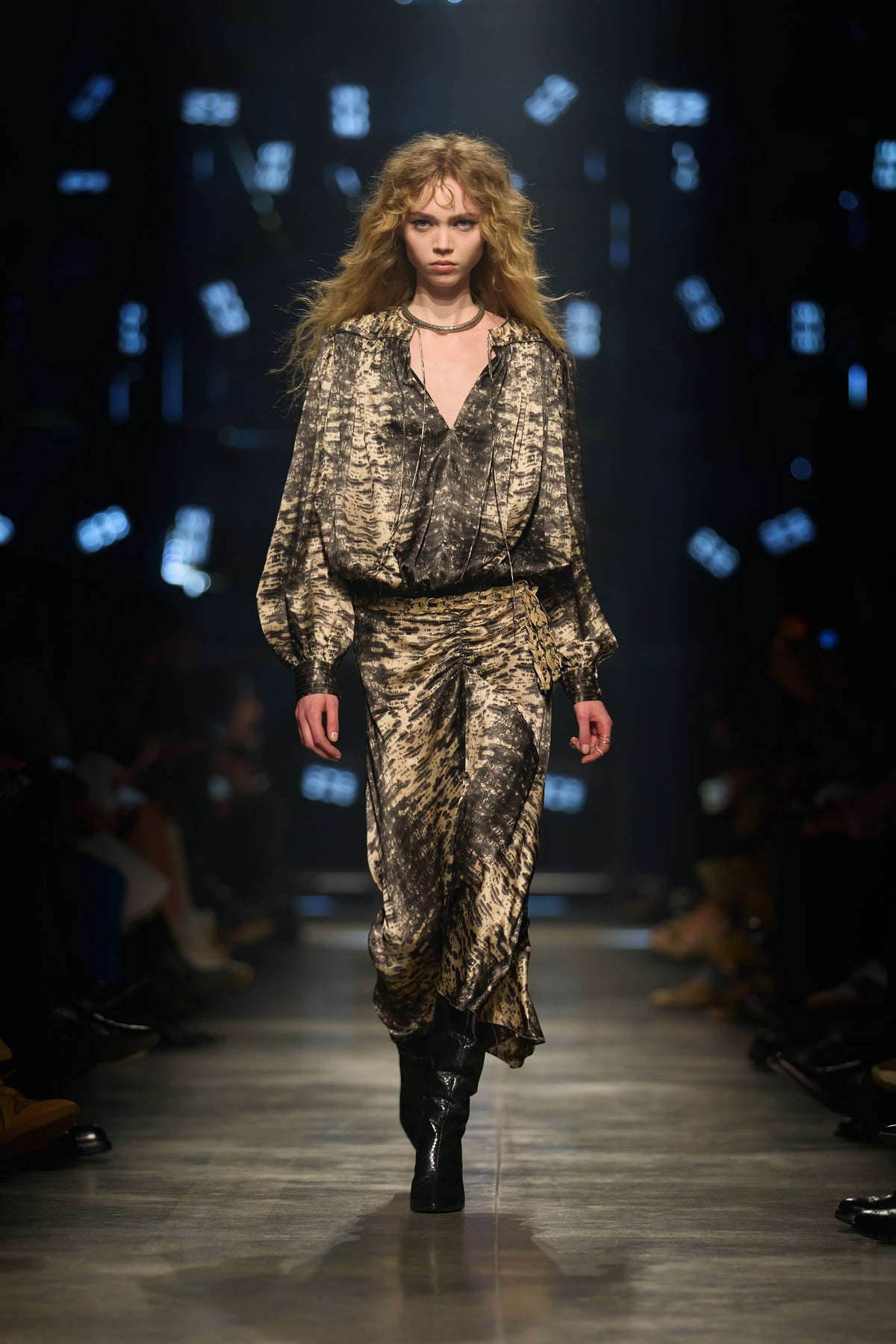 Look 32 W26